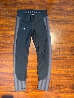 Under Armour HeatGear Compression Leggings | Size Medium
